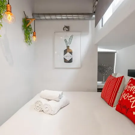 Attic 3Bedrms-2Baths In Heart Of Malasana Madrid Exterior photo