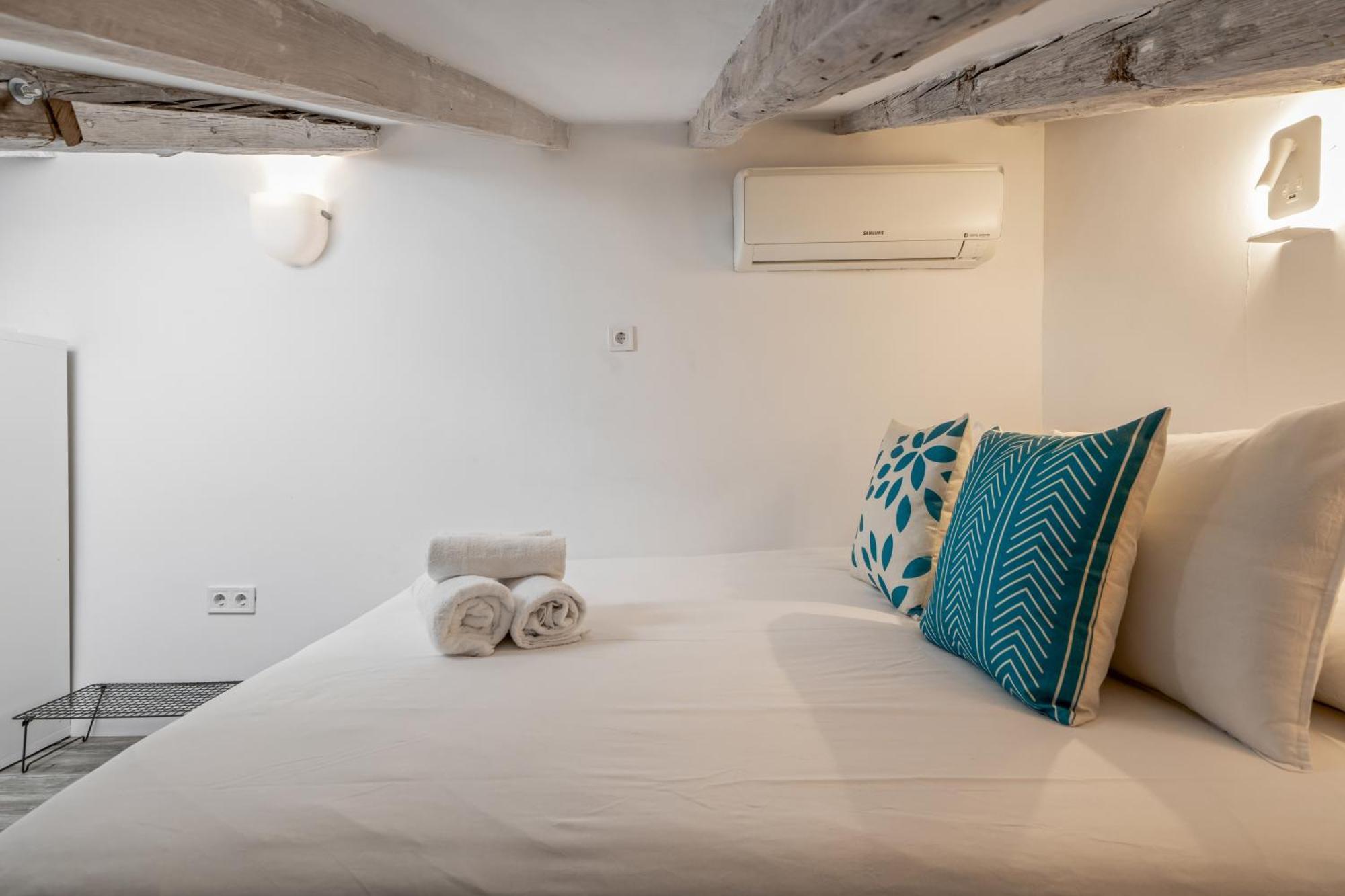 Attic 3bedrms-2baths In Heart Of Malasana Appartement Madrid