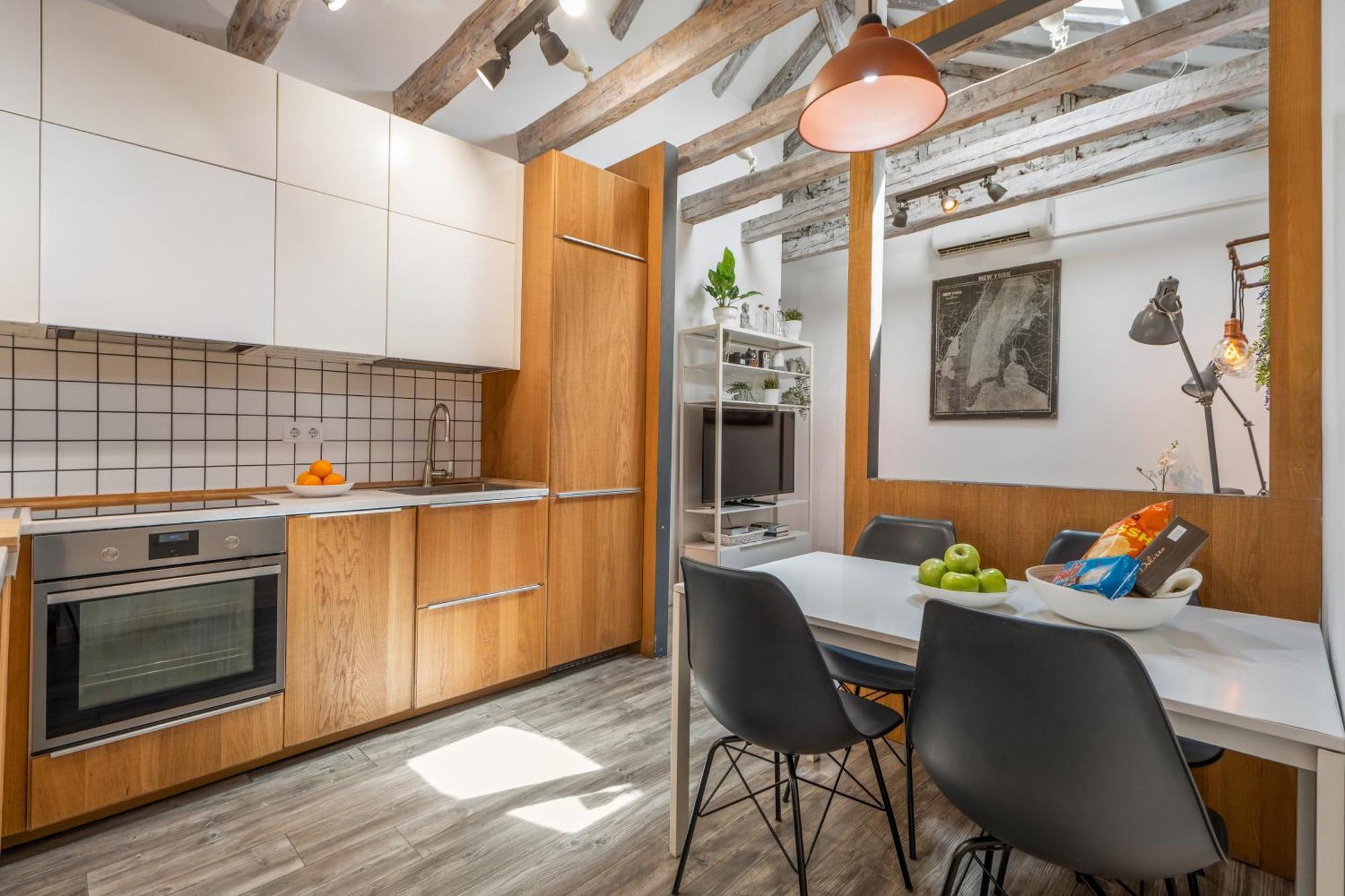 Attic 3bedrms-2baths In Heart Of Malasana Appartement *